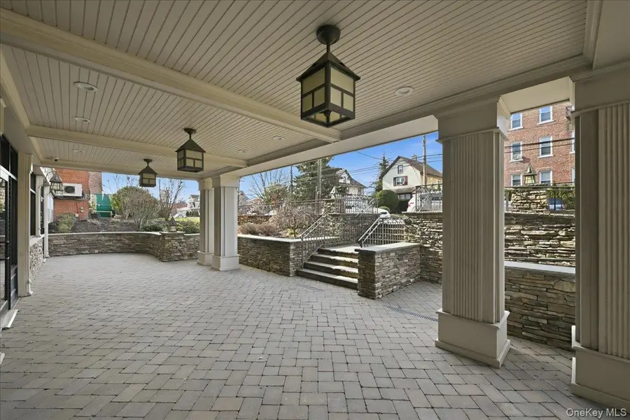 200 Atlantic Avenue #Apartment 107, Lynbrook, NY 11563 - #2