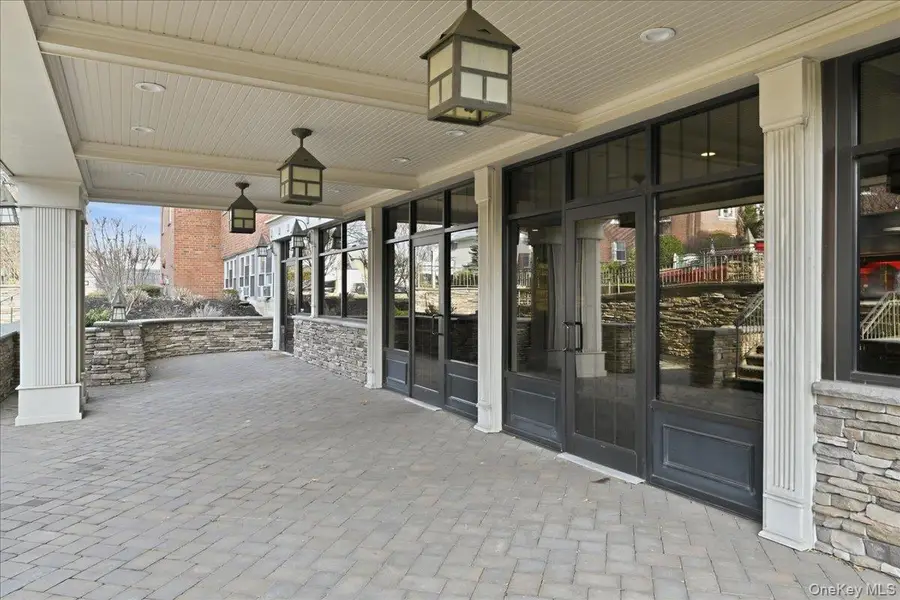 200 Atlantic Avenue #Apartment 107, Lynbrook, NY 11563 - #3