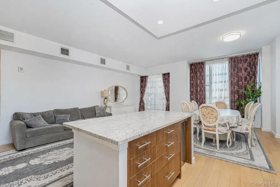 50 Oceana Drive W #8D, Brooklyn, NY 11235 - #3