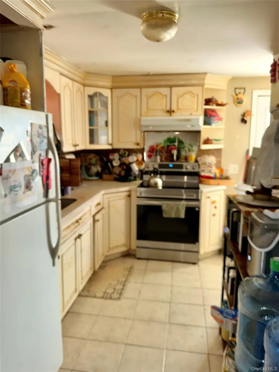 59 Wheeler Road, Central Islip, NY 11722 - #3