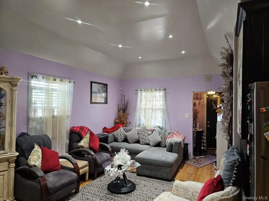 179-10 Mathewson Court, Jamaica, NY 11434 - #3