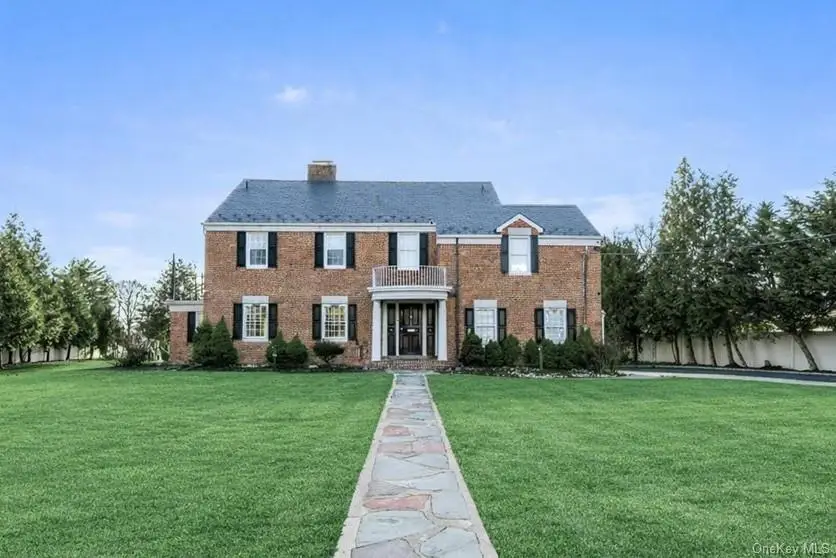 13 Arbor Place, Glen Cove, NY 11542 - #1