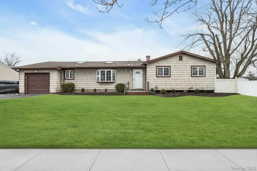 893 Connetquot Avenue, Islip Terrace, NY 11752 - #2