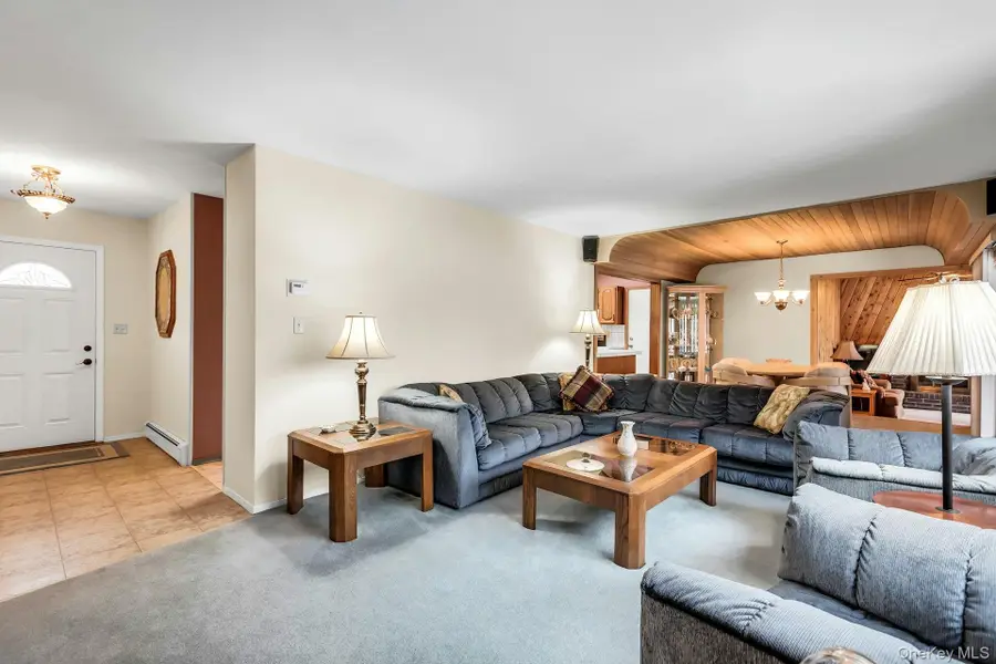 893 Connetquot Avenue, Islip Terrace, NY 11752 - #3