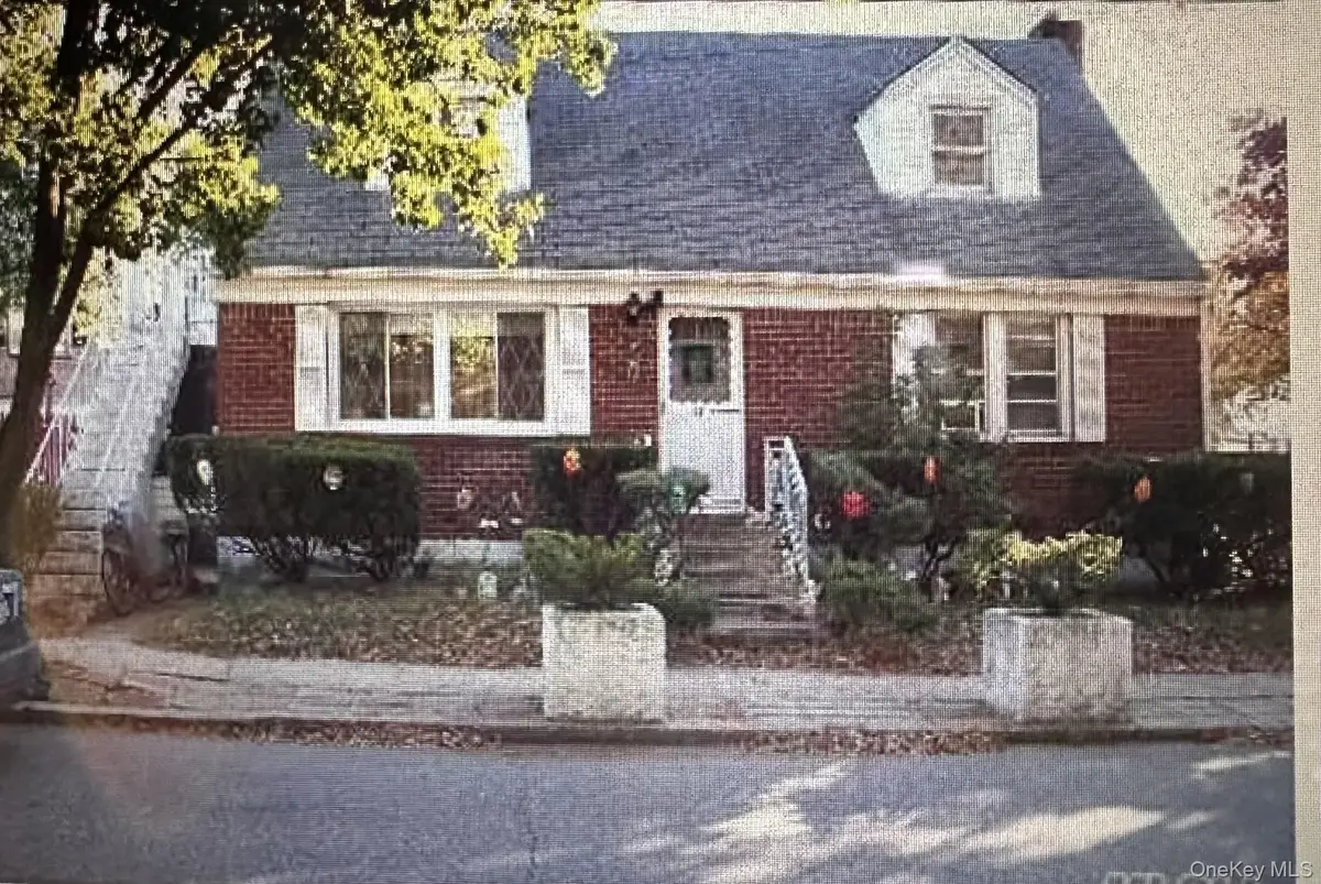 62 Ash Street, Valley Stream, NY 11580 - #1