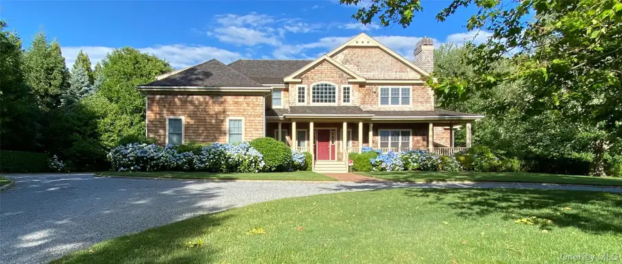 3 Whispering Fields Court, Water Mill, NY 11976 - #2