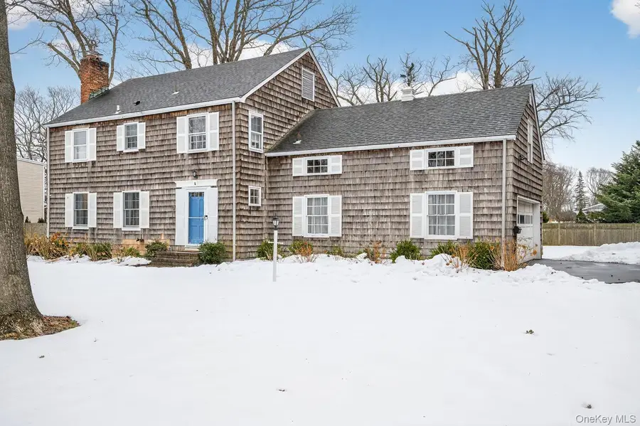 4 Colonial Court, Bay Shore, NY 11706 - #2