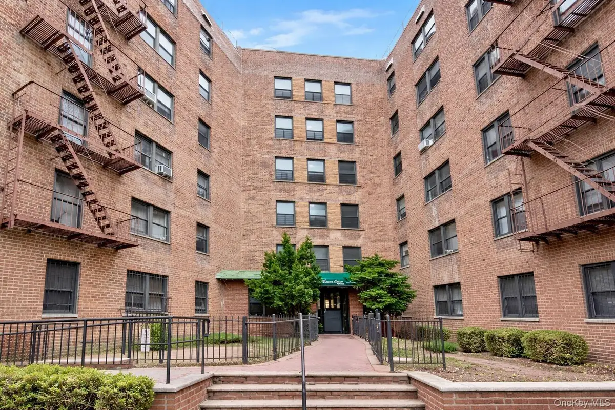 139-05 85th Drive #4G, Briarwood, NY 11435 - #1