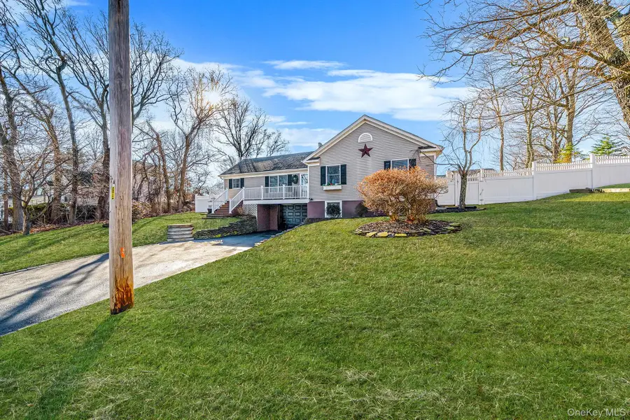 50 Violet Road, Rocky Point, NY 11778 - #2