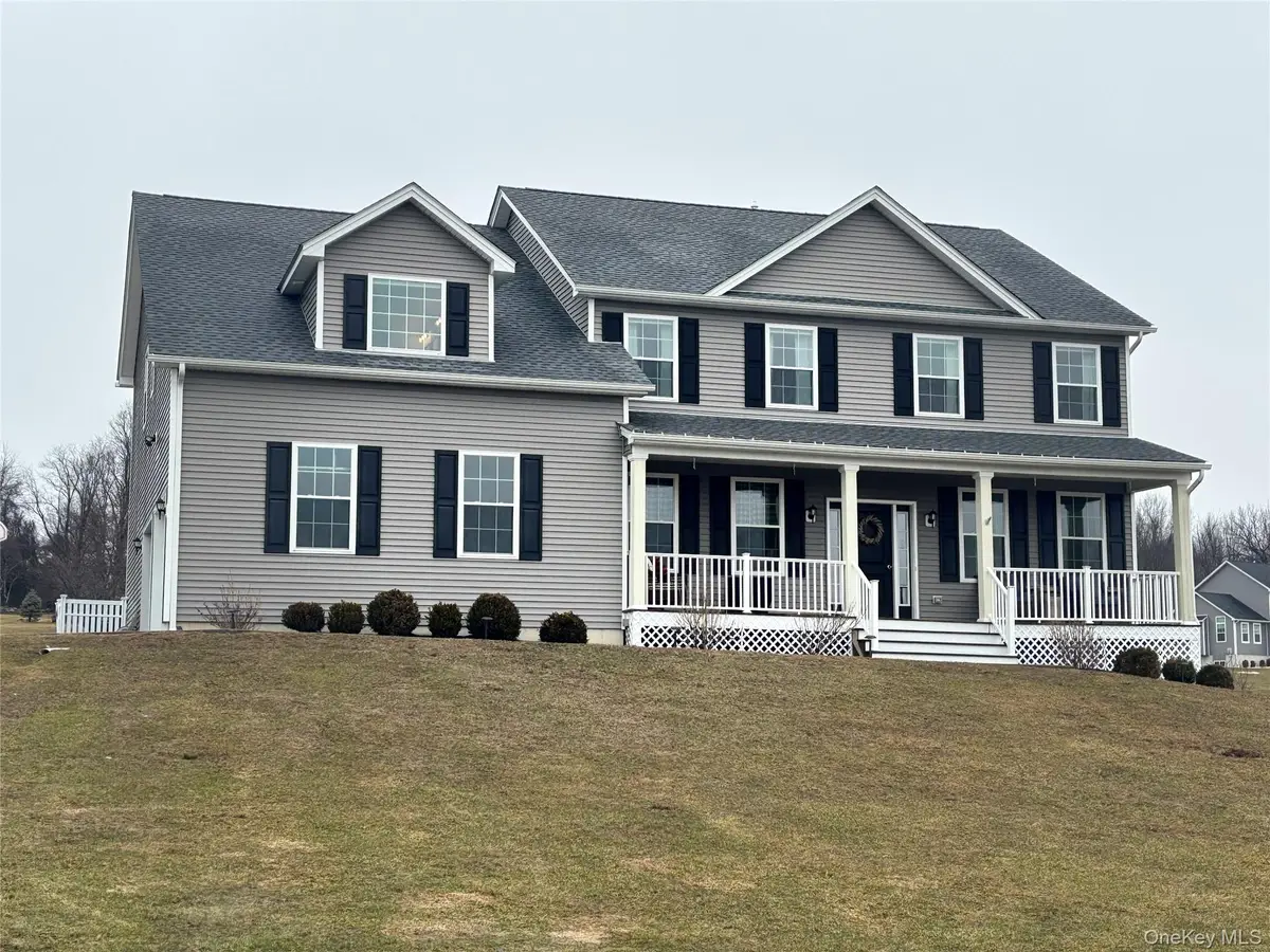 64 Fox Hill Run, Rock Tavern, NY 12575 - #1