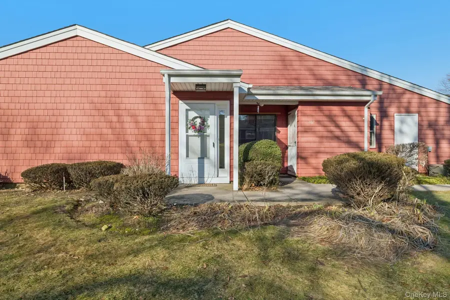 908 Drew Lane, Saint James, NY 11780 - #3