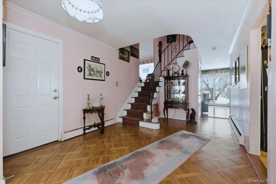 3881 Greentree Drive, Oceanside, NY 11572 - #3