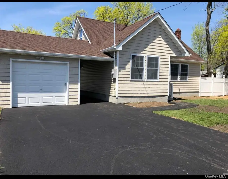 11 Jefferson Street, Copiague, NY 11726 - #2