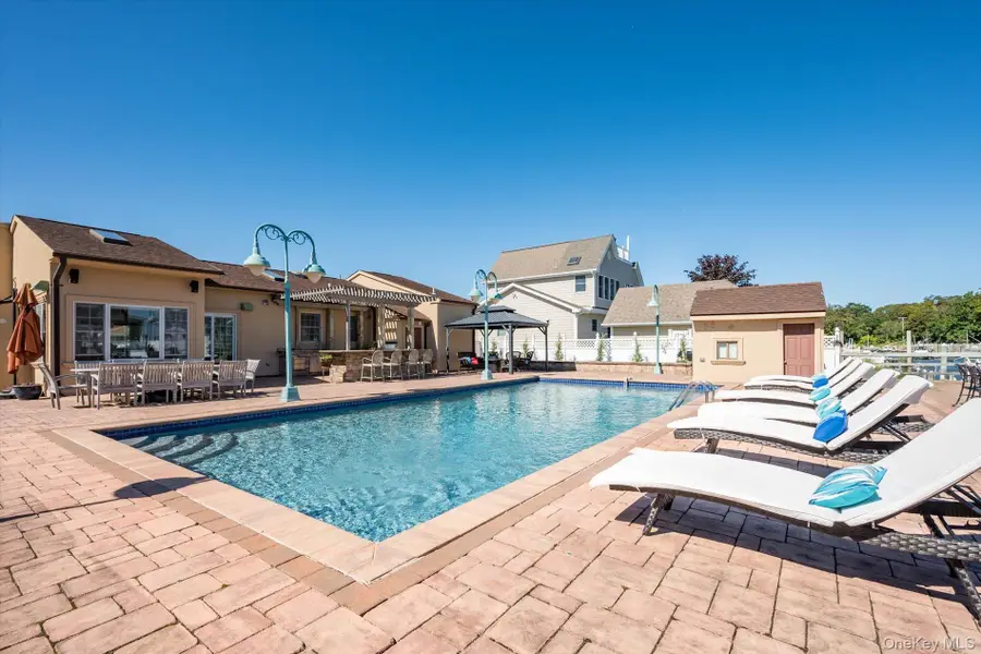 19 Marlin Road, East Quogue, NY 11942 - #3