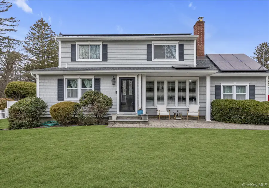 19 Alyssum Avenue, Huntington, NY 11743 - #2