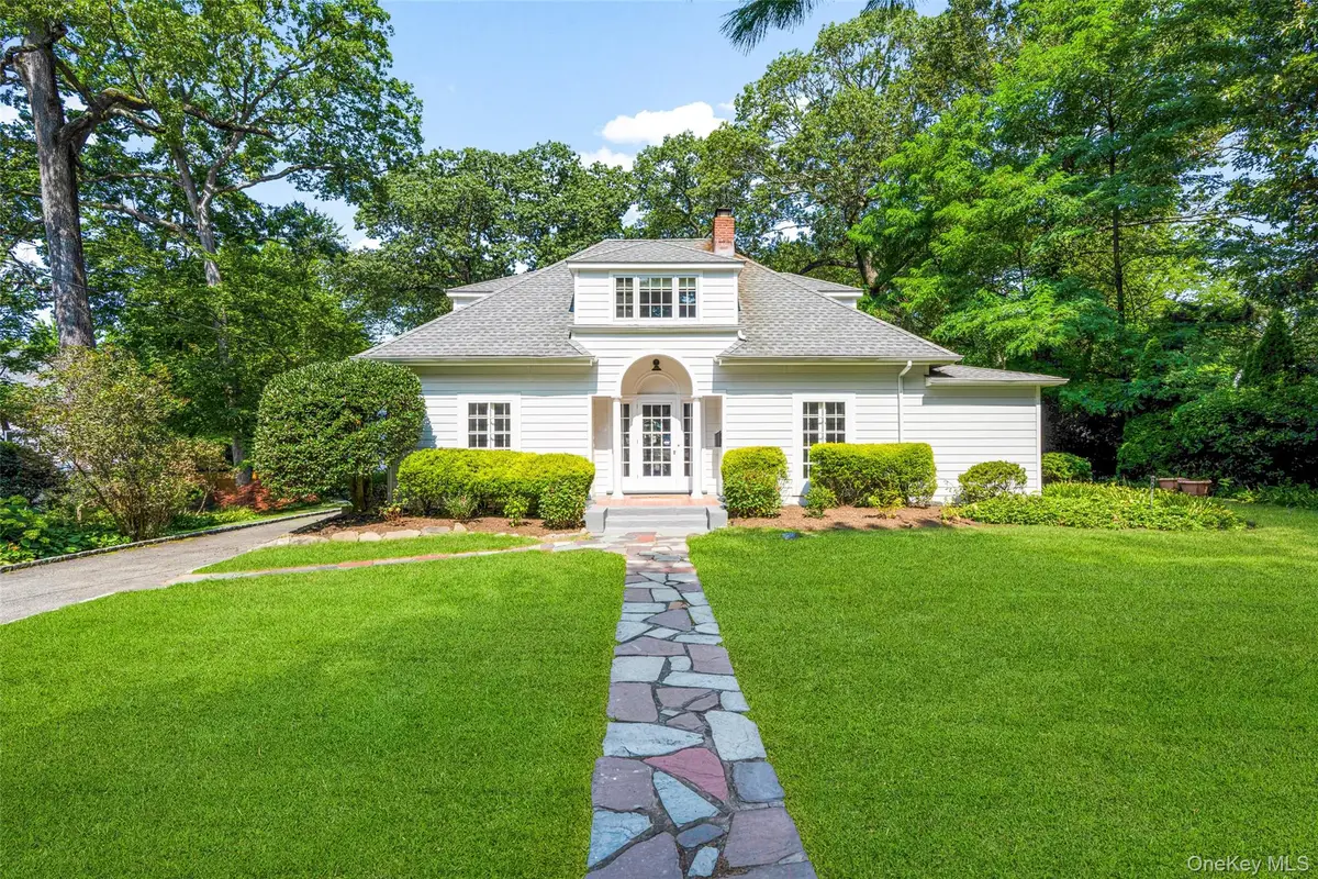 584 Forest Avenue, New Rochelle, NY 10804 - #1