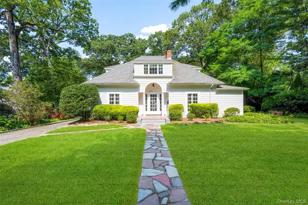 584 Forest Avenue, New Rochelle, NY 10804