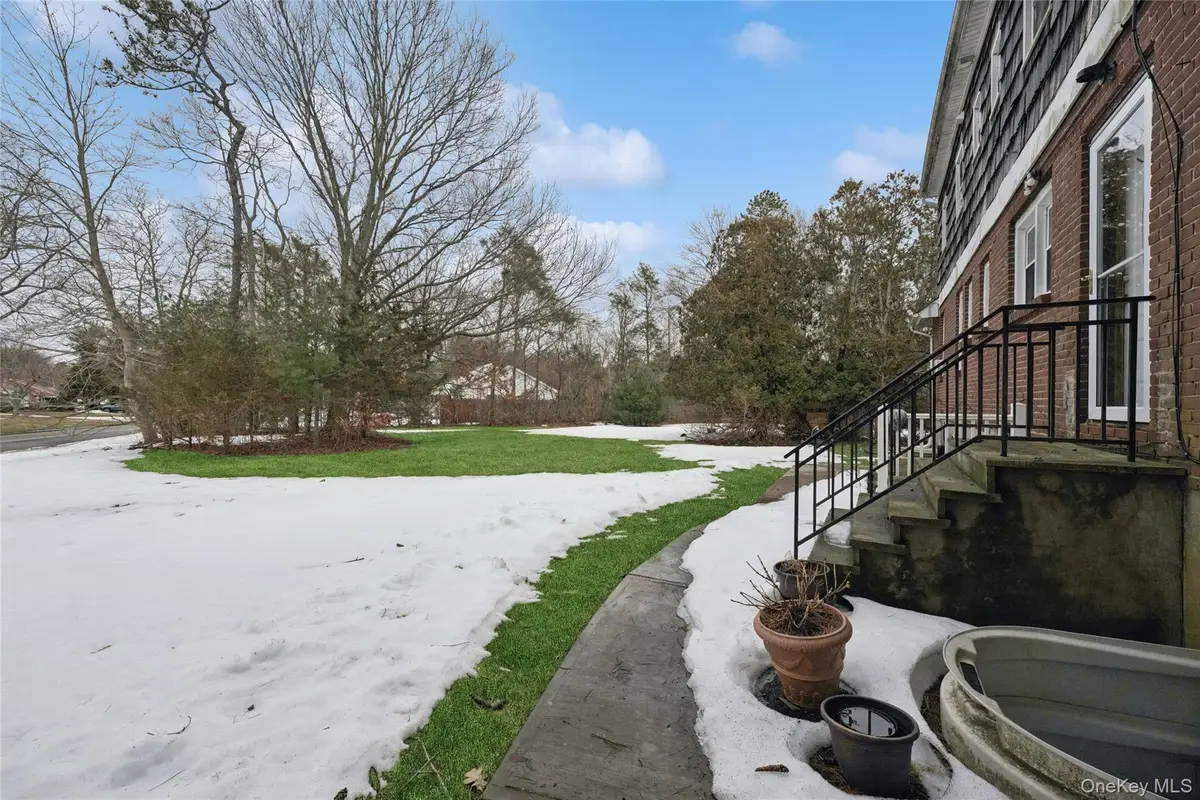 5 Wedgewood Drive, Coram, NY 11727 - #1