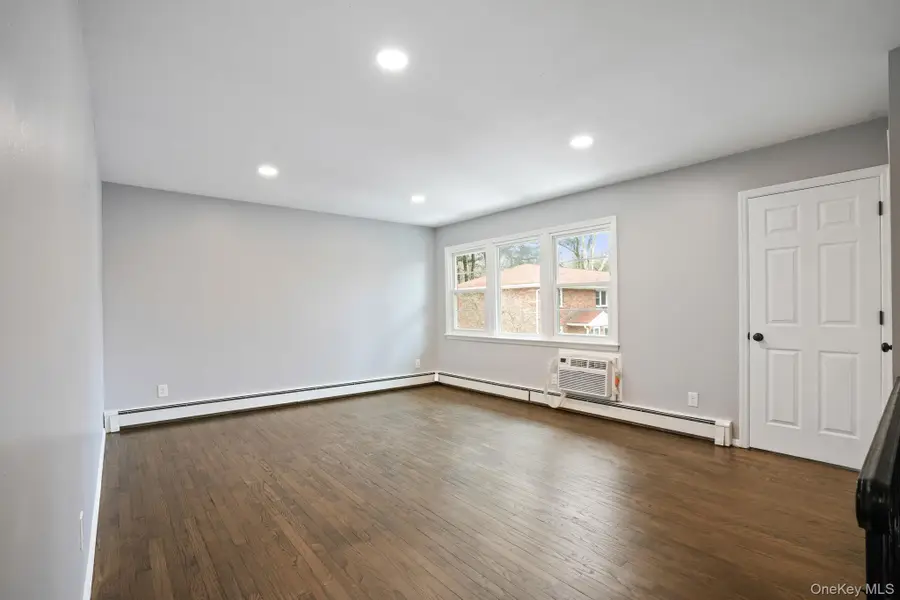 2710 South Road #C6, Poughkeepsie, NY 12601 - #3