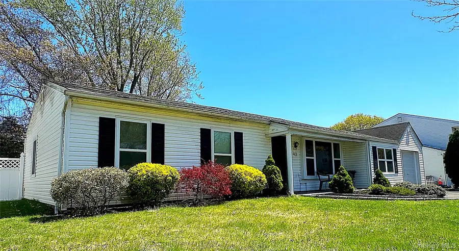 93 Burleigh Drive, Holbrook, NY 11741 - #3