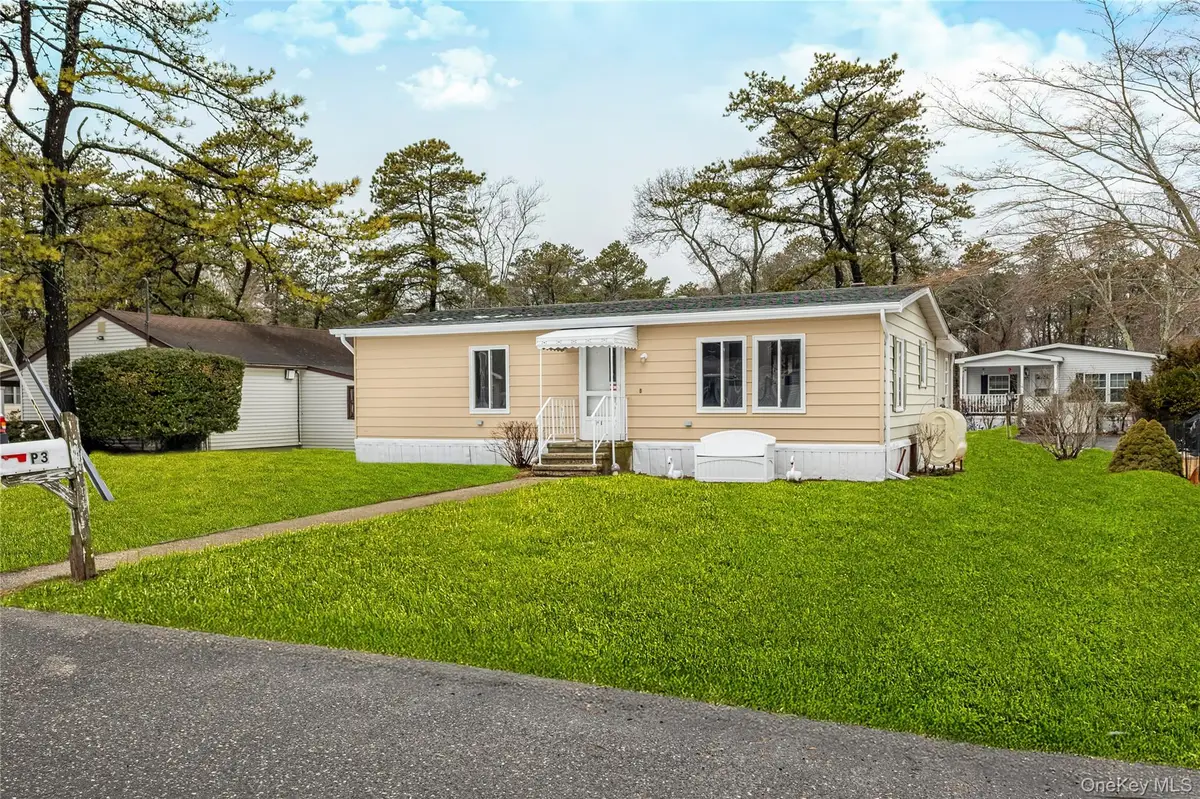 525 Riverleigh Avenue #P3, Riverhead, NY 11901 - #1