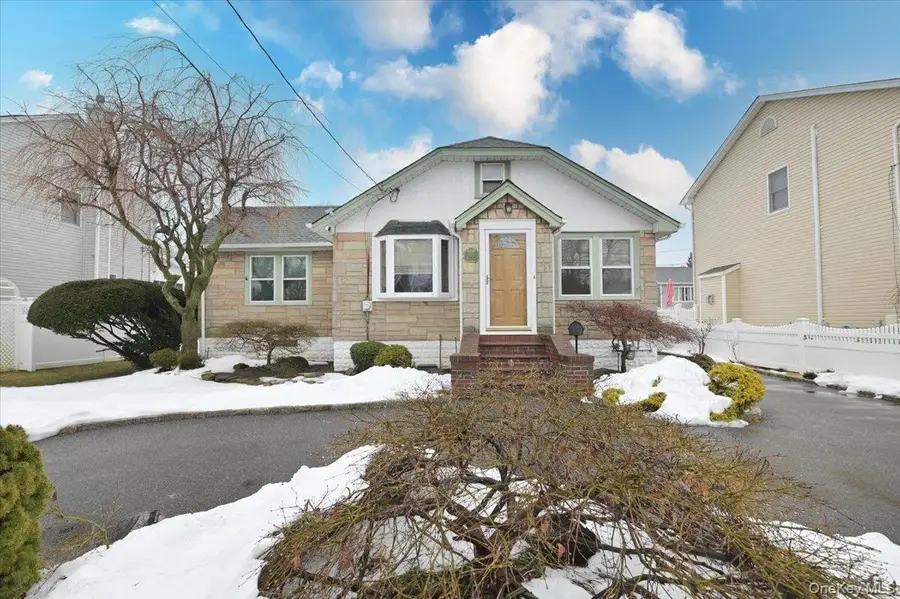 2016 Abbot Avenue, Merrick, NY 11566 - #3