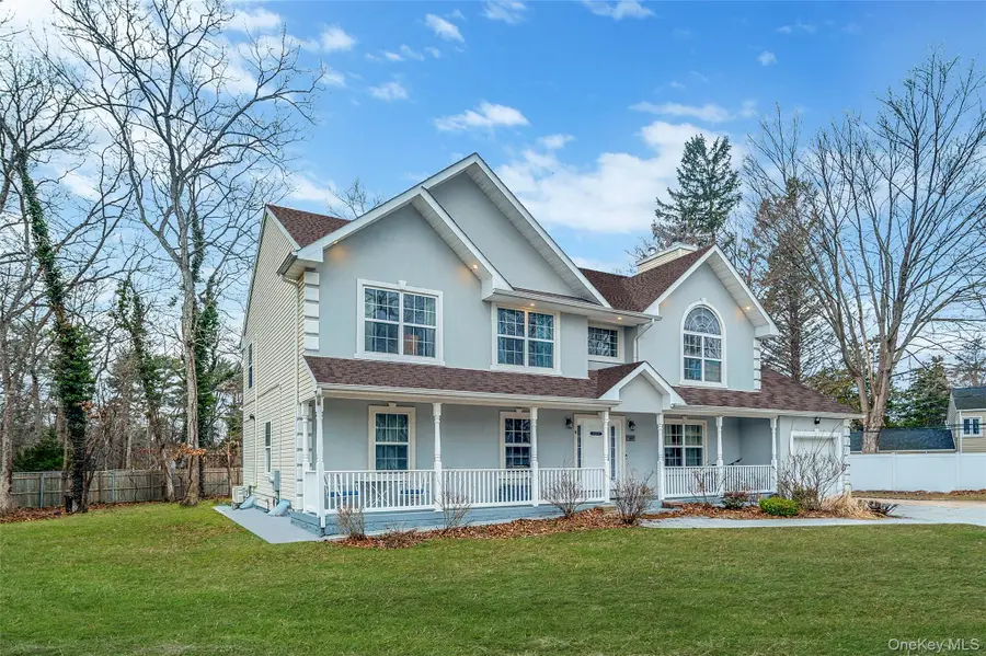 6 Denmark Court, Huntington, NY 11743 - #3