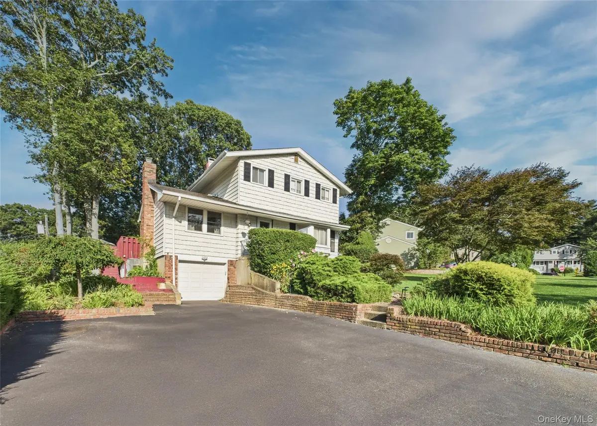 5 Gristmill Drive, Kings Park, NY 11754 - #1