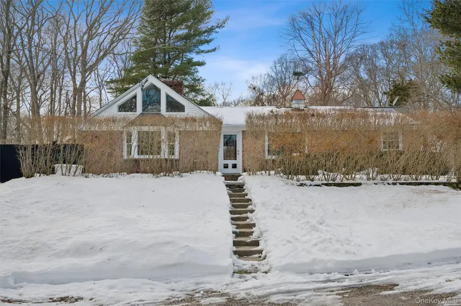 29 Squiretown Road #D, Hampton Bays, NY 11946 - #2