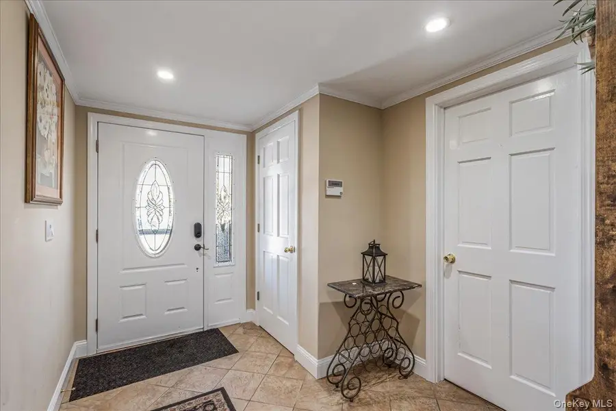 4 Andover Place, Huntington, NY 11743 - #3