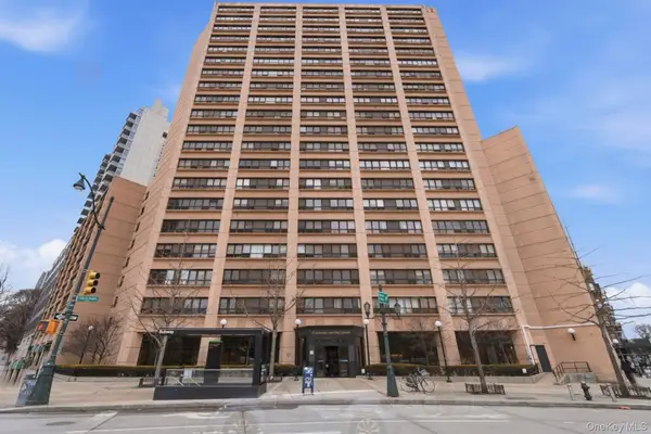 301 W 110th Street #18F, New York (Manhattan), NY 10026