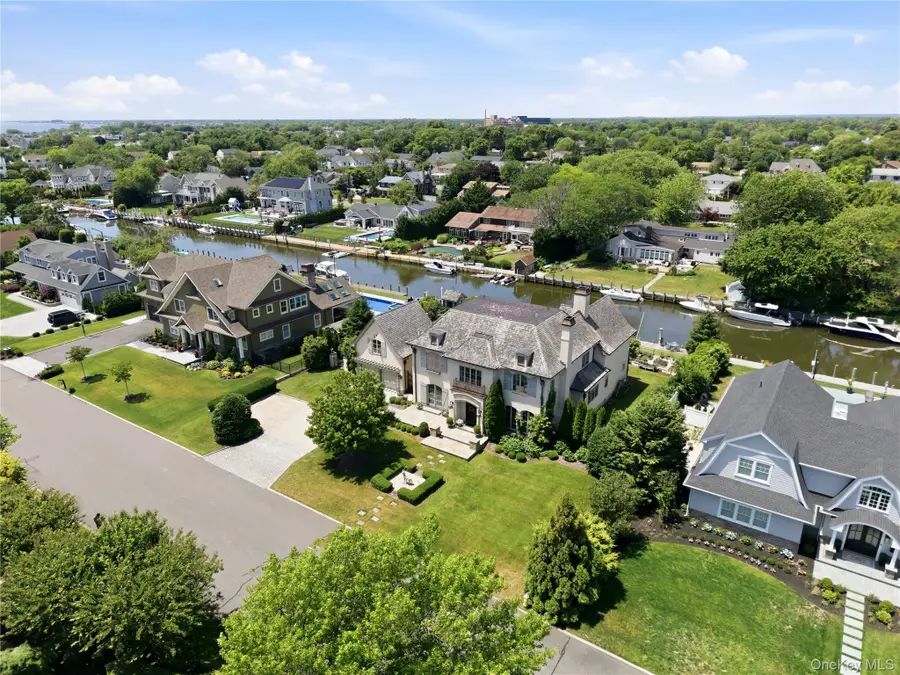 7 Sexton Drive, West Islip, NY 11795 - #2