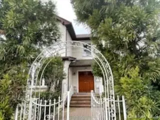 56 Stephenson Boulevard, New Rochelle, NY 10801 - #1