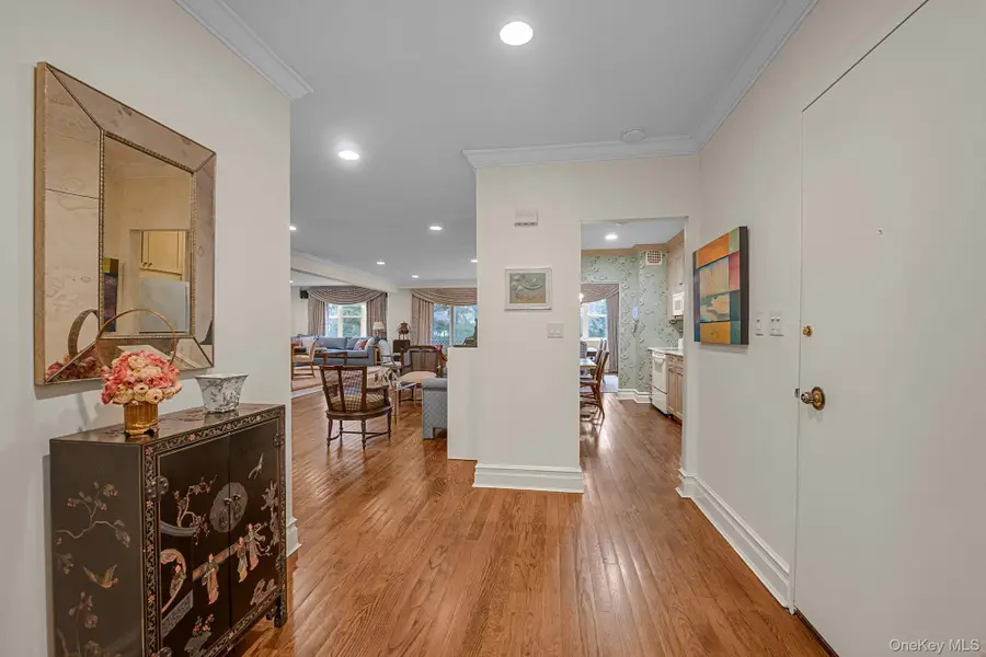 1 Kensington Gate #PH 11, Great Neck, NY 11021 - #2