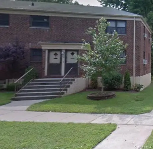 21929 75th Avenue #300A2, Oakland Gardens, NY 11364