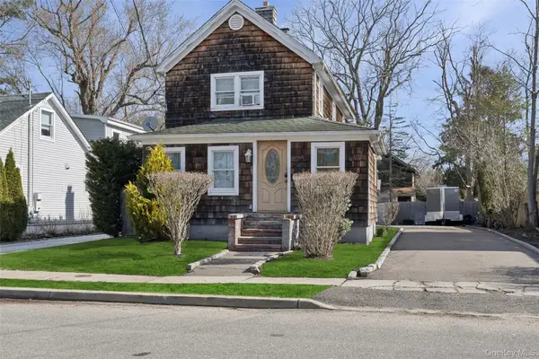 346 Maple Avenue, Riverhead, NY 11901