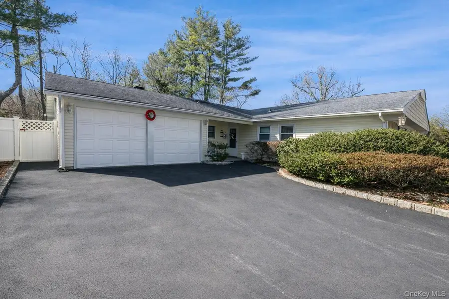 6 Palfrey Street, Stony Brook, NY 11790 - #2