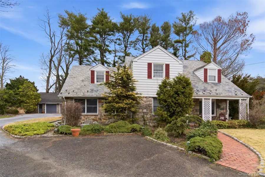 101 Convent Road, Syosset, NY 11791 - #2