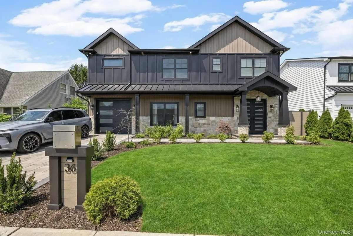 36 Foster Lane, Westbury, NY 11590 - #1