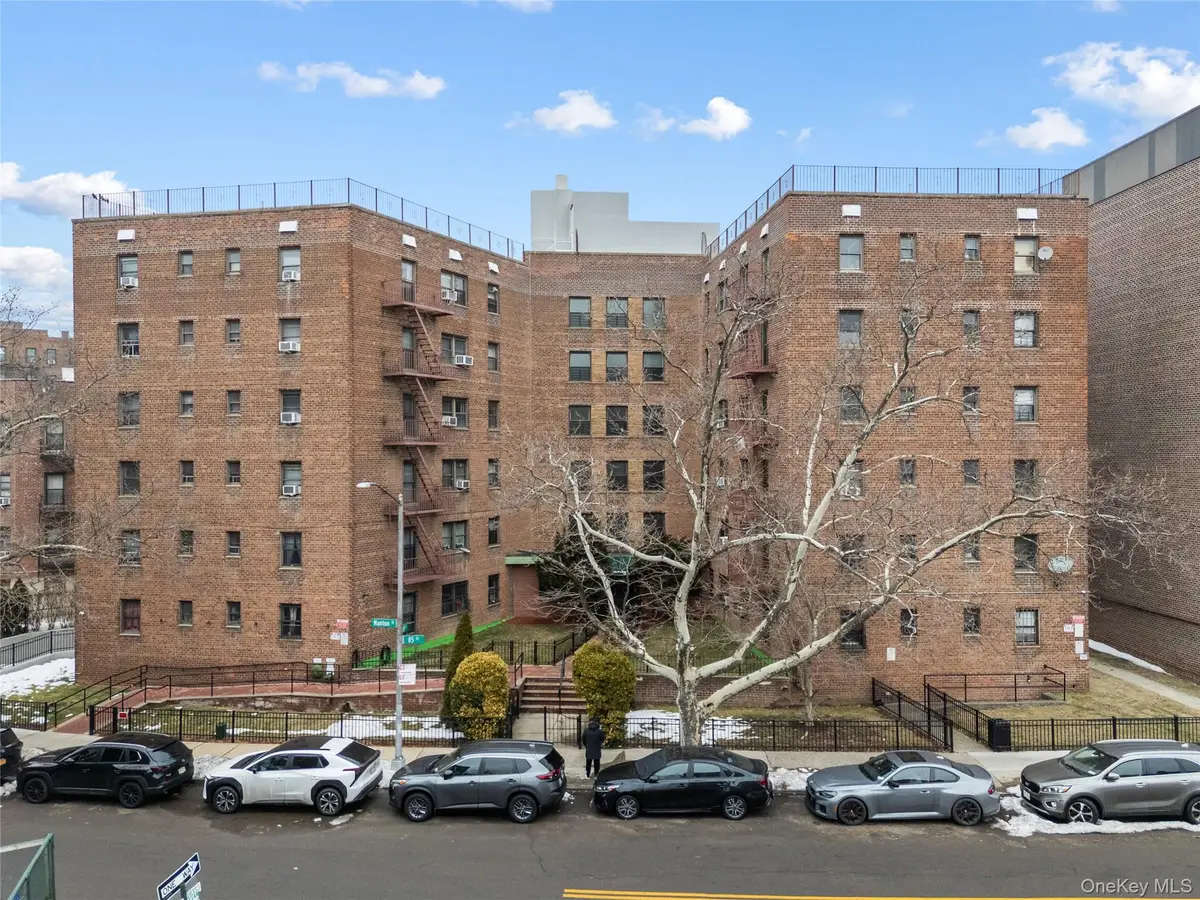 139-05 85th Drive #4B, Briarwood, NY 11435 - #1