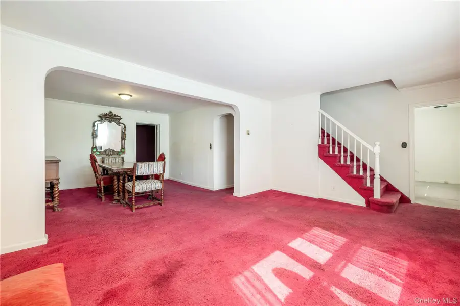 54 Hollywood Avenue, Lynbrook, NY 11563 - #2