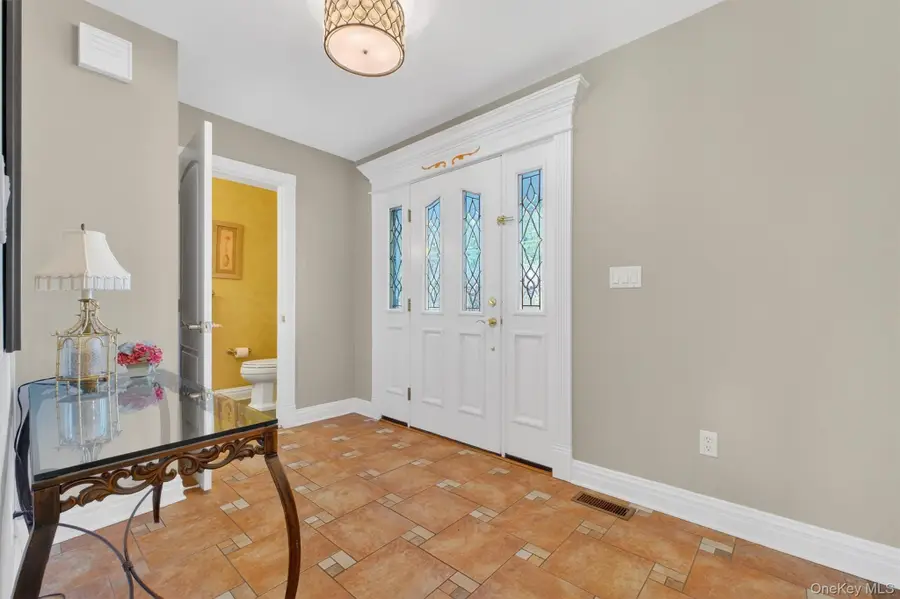 2864 Old Yorktown Road, Yorktown Heights, NY 10598 - #3