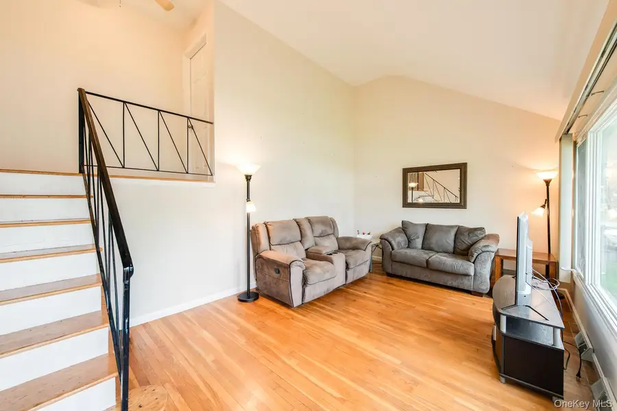 4 Edgewood Drive, Saugerties, NY 12477 - #3