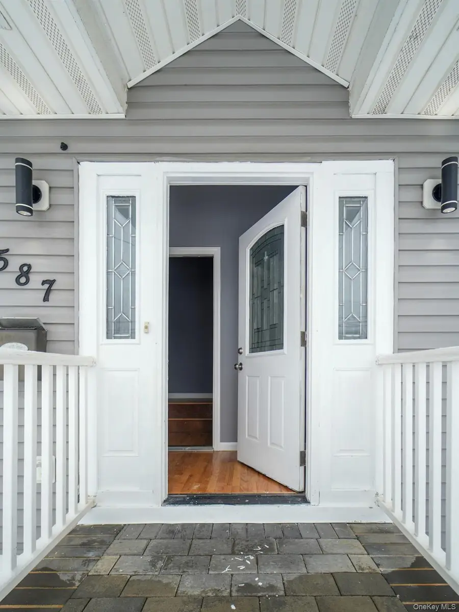 587 Miller Avenue, Freeport, NY 11520 - #3