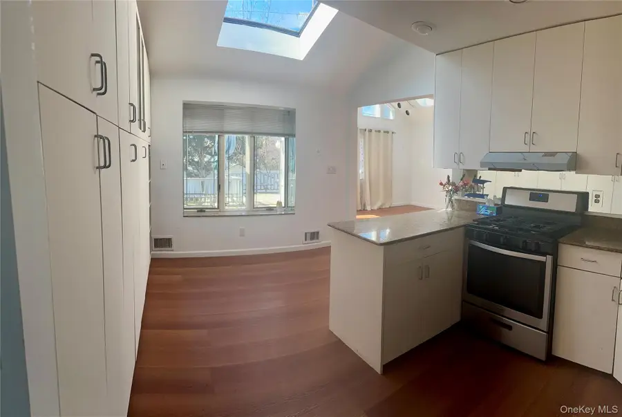 23 Clinton Lane, Jericho, NY 11753 - #3