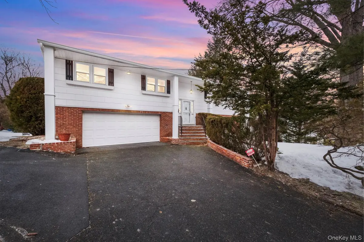 32 Bramble Brook Road, Ardsley, NY 10502 - #1