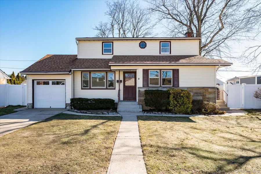 16 Seneca Drive, Massapequa, NY 11758 - #2