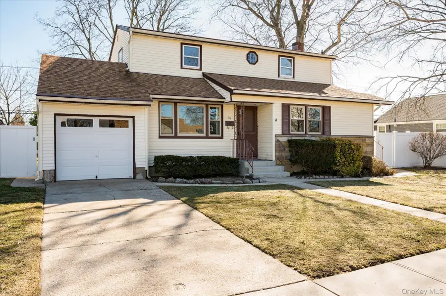 16 Seneca Drive, Massapequa, NY 11758 - #3