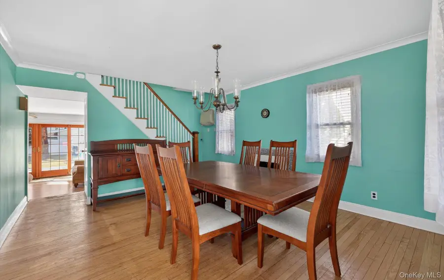 3992 William Street, Seaford, NY 11783 - #3