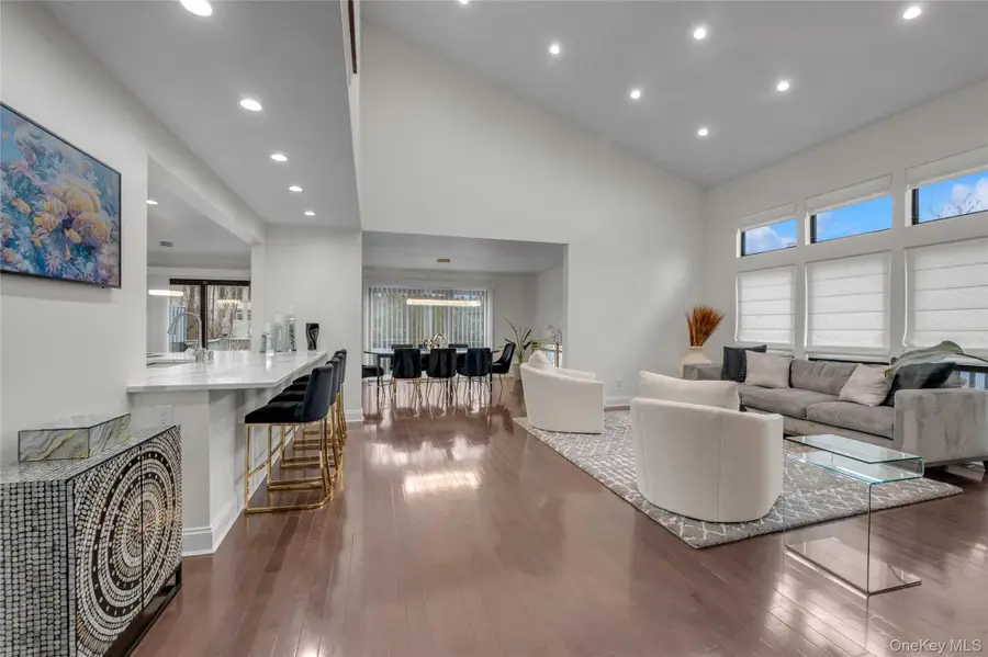 51 Foxwood Drive #51, Jericho, NY 11753 - #3